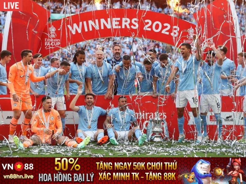 Song sát Man City cùng ‘hét lớn’ một câu khi vô địch FA Cup