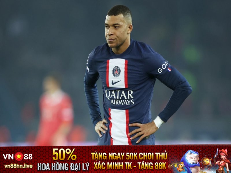 Mối quan hệ giữa Mbappe và PSG đang rất căng thẳng.