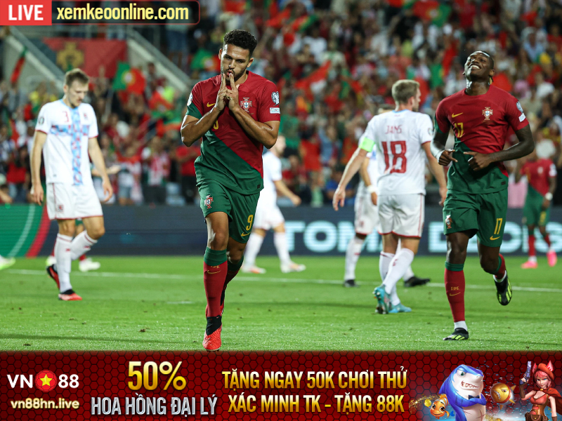 Bồ Đào Nha thắng 9-0 khi vắng Ronaldo