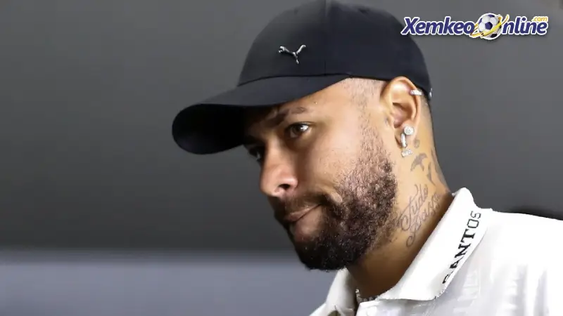 Tiếng tích tắc nghiệt ngã đang bủa vây Neymar