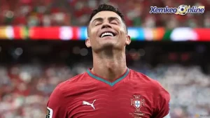 Cristiano Ronaldo của Bồ Đào Nha ăn mừng sau khi ghi bàn thắng thứ ba