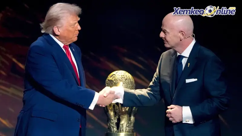 Khoảnh Khắc Chủ Tịch FIFA Trao Giải Thưởng Tranh Cãi Cho Donald Trump