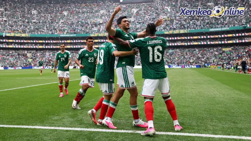 Mexico loại Ecuador